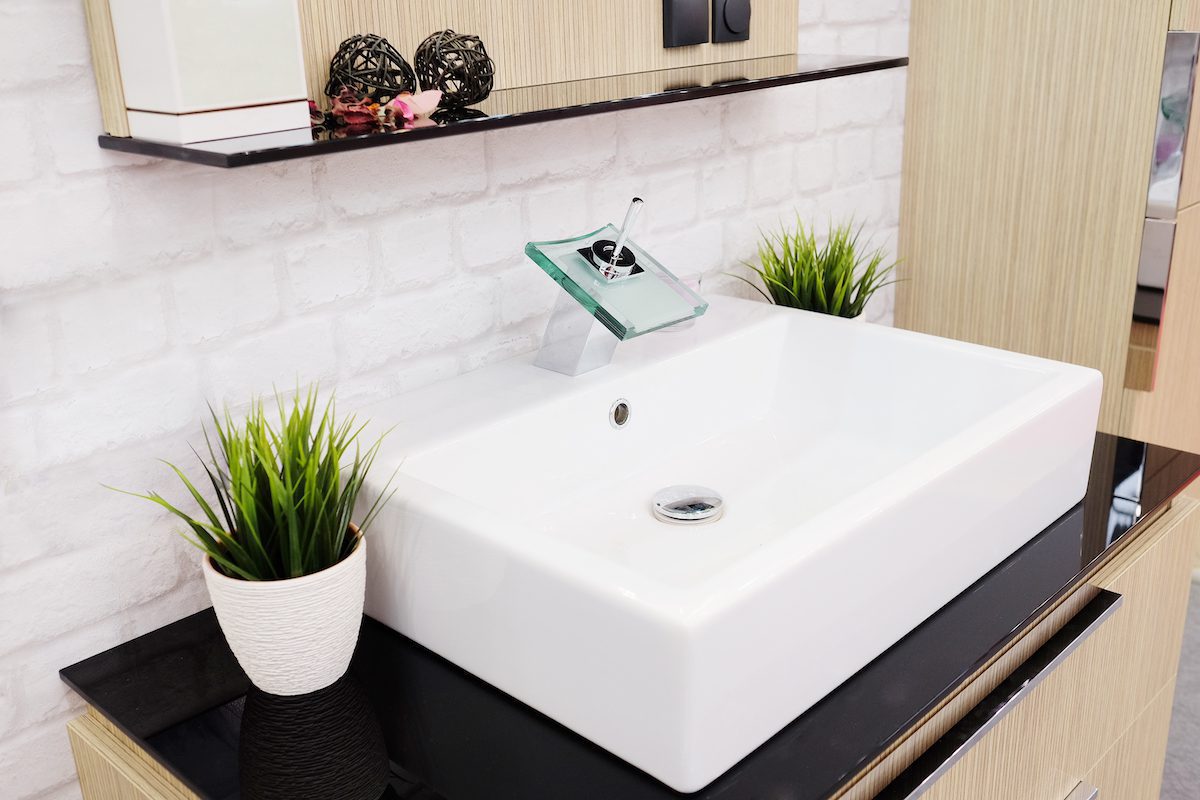 luxury bathroom
