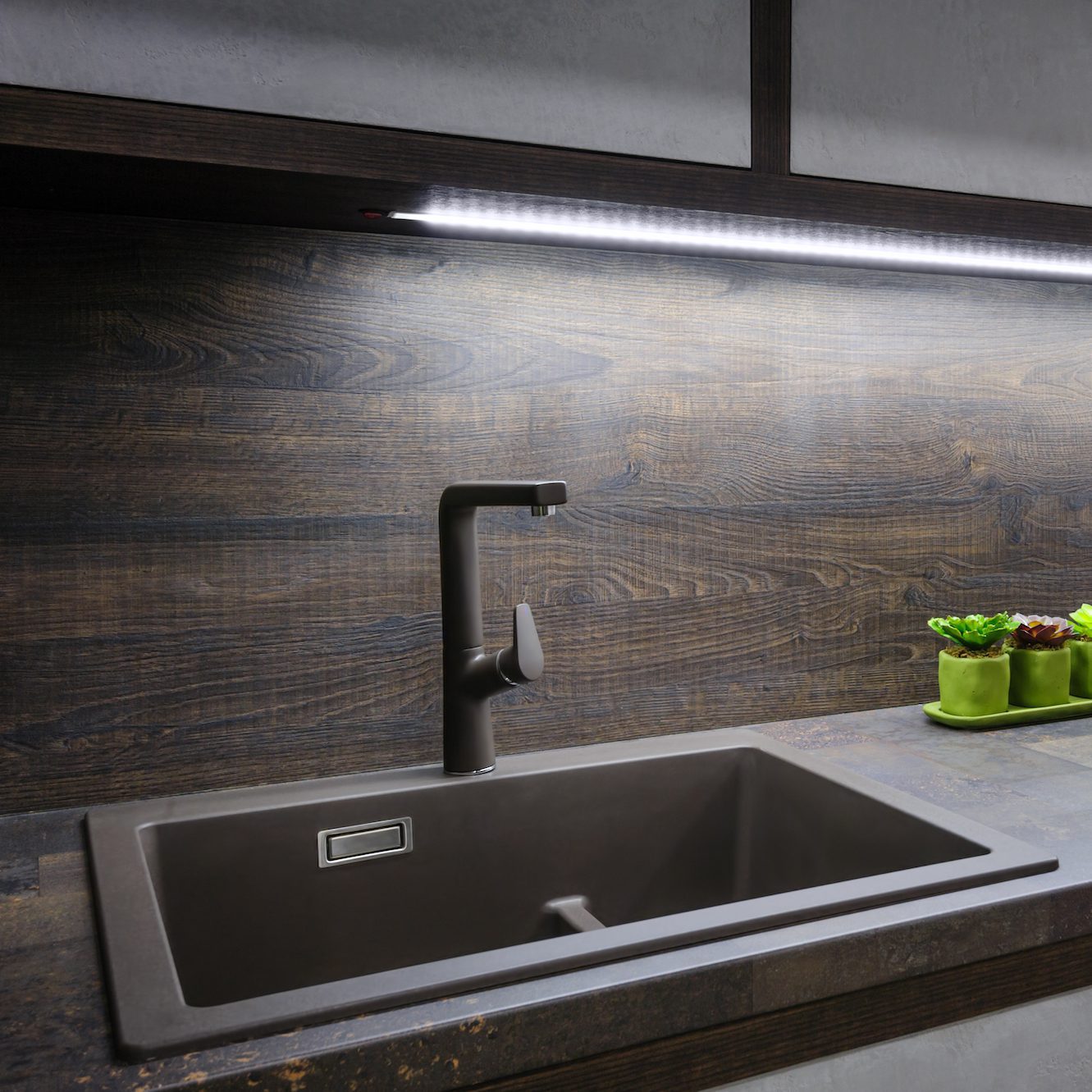 Luxury Modern Faucet An example of the types of faucets that BR's repairs or installs